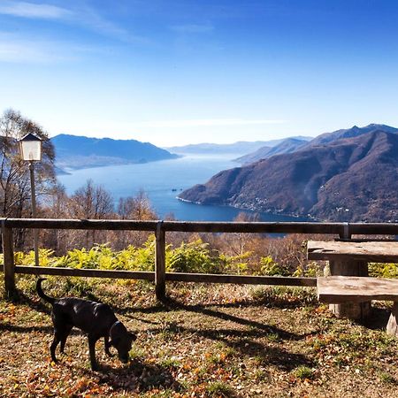Casa Del Borgo "Aria & Acqua" Sul Lago Maggiore Maccagno Екстер'єр фото