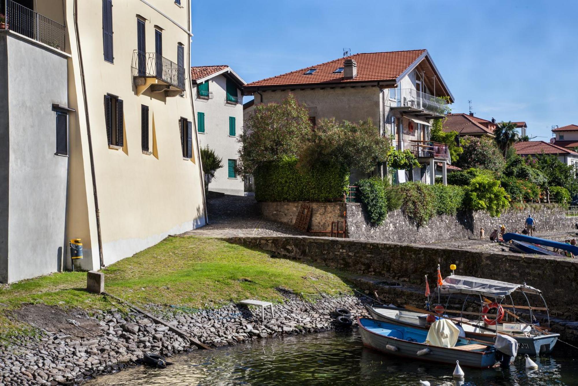 Casa Del Borgo "Aria & Acqua" Sul Lago Maggiore Maccagno Екстер'єр фото