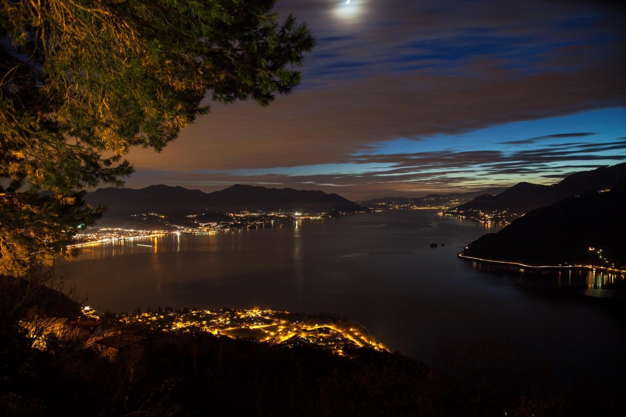 Casa Del Borgo "Aria & Acqua" Sul Lago Maggiore Maccagno Екстер'єр фото